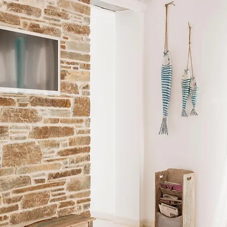 Paradise Design Aparthotel Batsi (Andros)